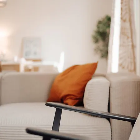 Maison Familiale Avec Jardin Proche De La Rochelle